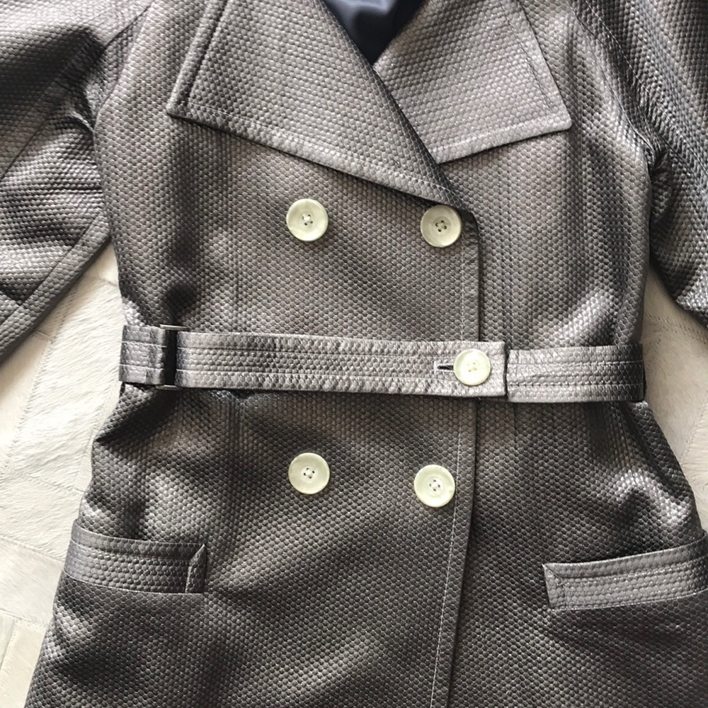 Fancy  /  Shimmery dress trench coat